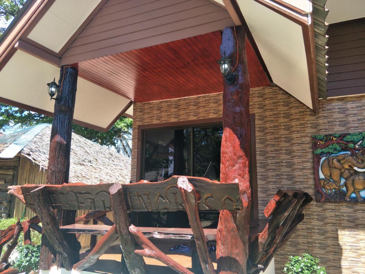Cottage Air Condition with Garden View
